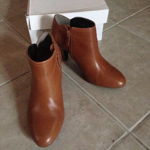 Banana Republic Stella Butterscotch Boots Booties